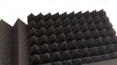 Hochwertiger selbstklebender Pyramiden-Schallschutz-Akustikschaum